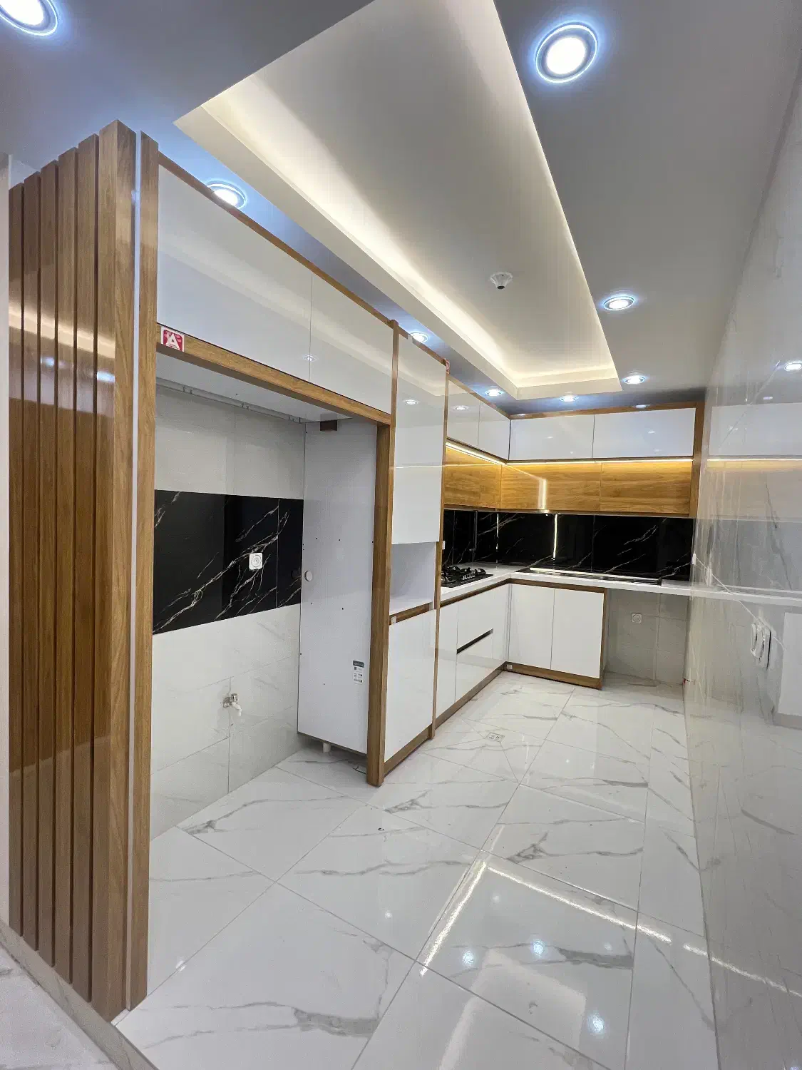 کابینت|جاکفشی، کمد، دراور|تاکستان, |دیوار