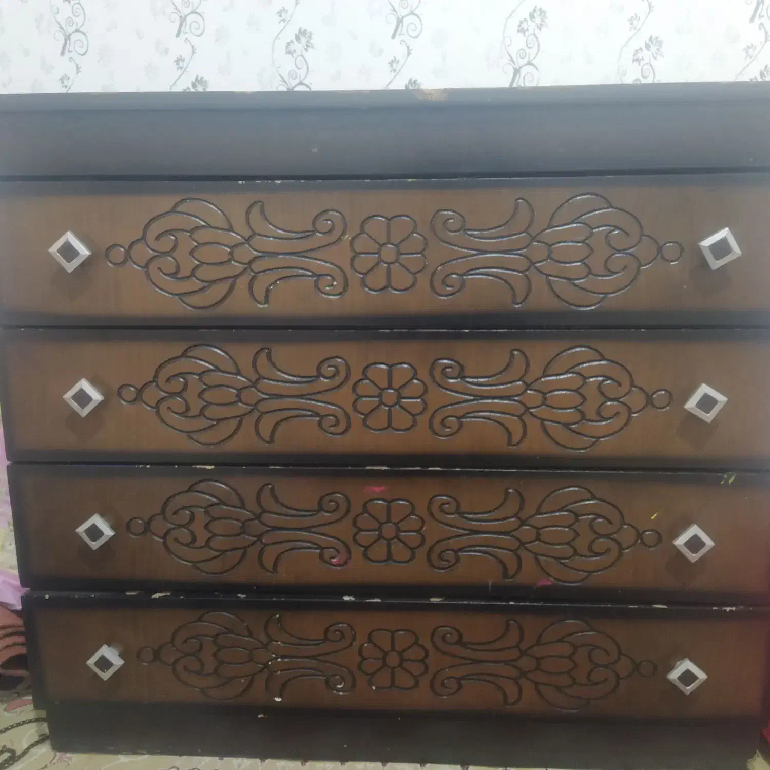 دراور|جاکفشی، کمد، دراور|تاکستان, |دیوار