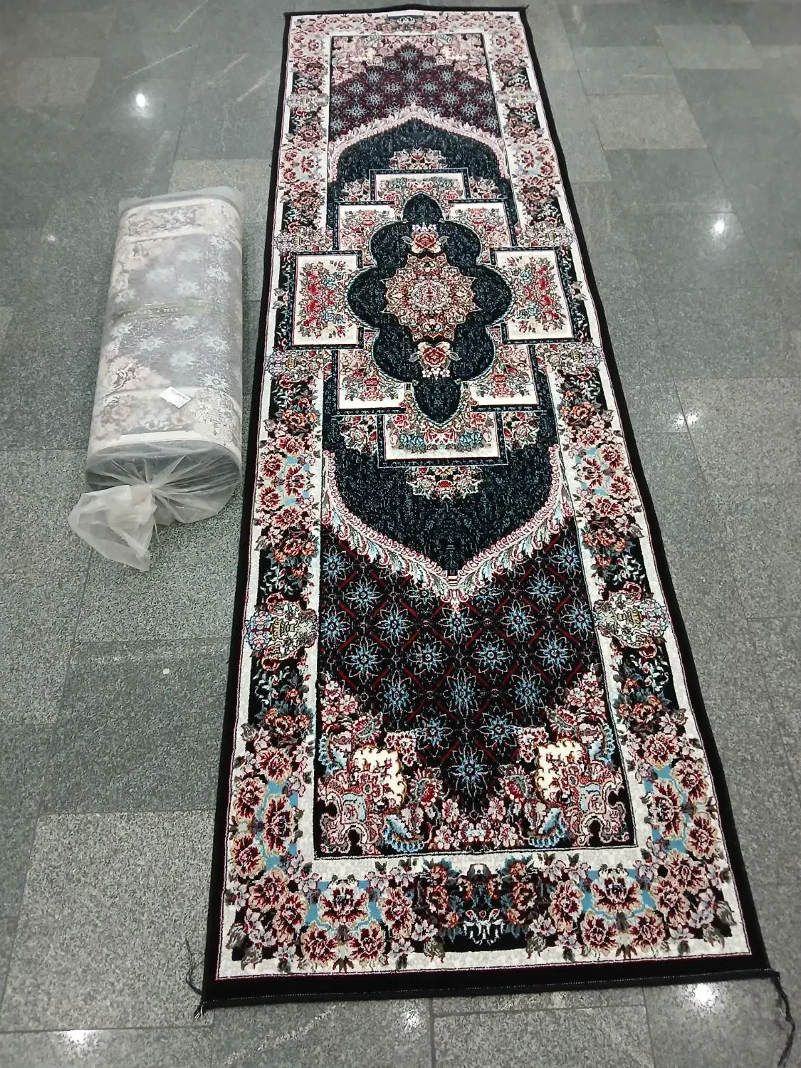 کناره سرمه ۷۰۰ شانه ۳ در۸۰ نو|فرش|تهران, ستارخان|دیوار