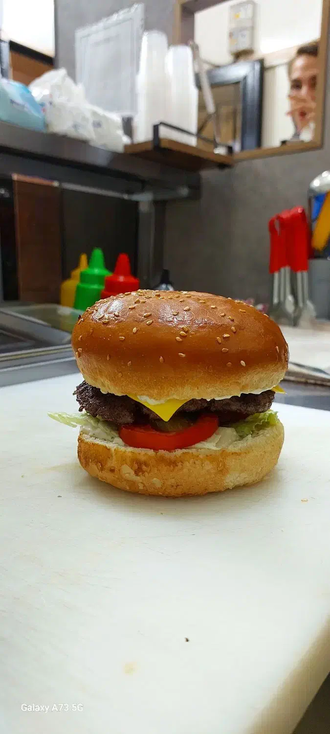 فر کار و کمک آشپز|استخدام خدمات فروشگاه و رستوران|کرمان, |دیوار