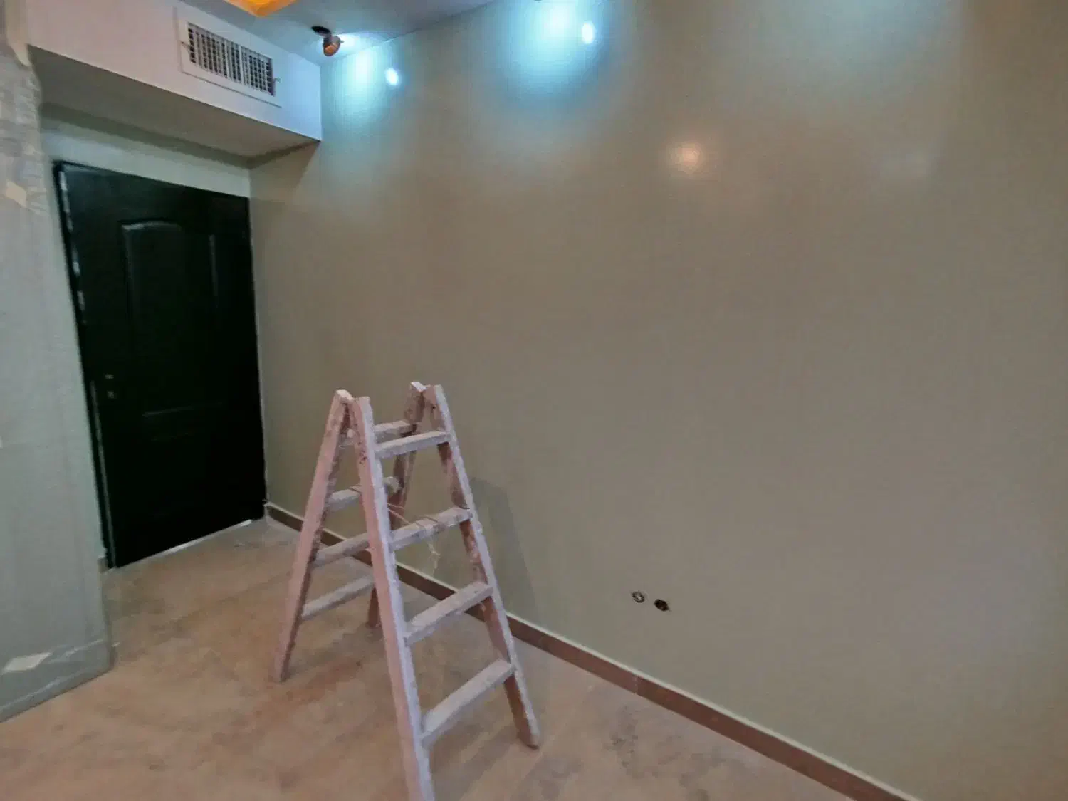 کناف و نقاشی نصب کاغذ دیواری(بدون واسطه)|خدمات پیشه و مهارت|اسلامشهر, شهرک مفیدی|دیوار