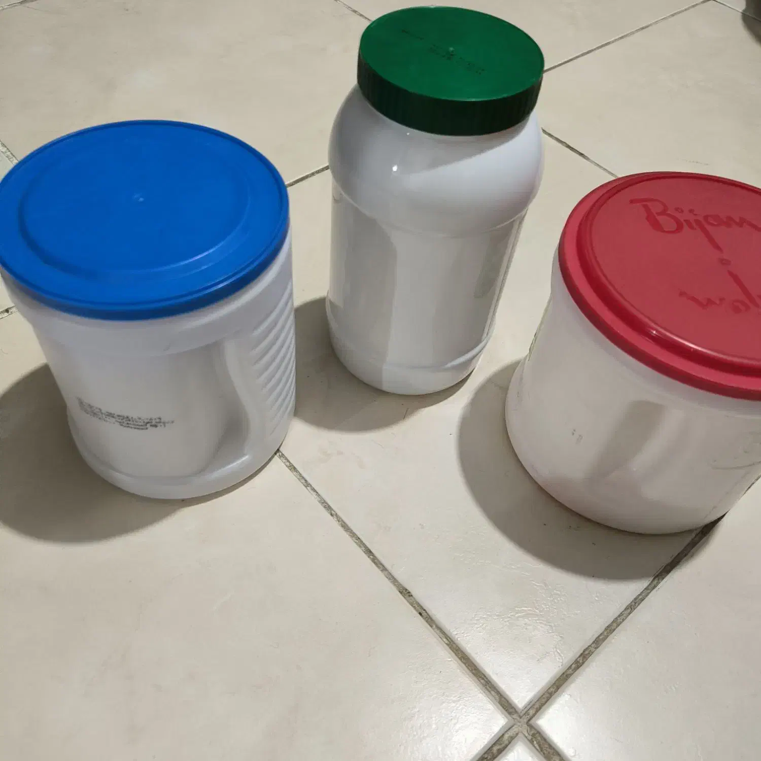 ظرف برای ترشی ومربا|ظروف نگهدارنده، پلاستیکی، یکبارمصرف|کرمان, |دیوار