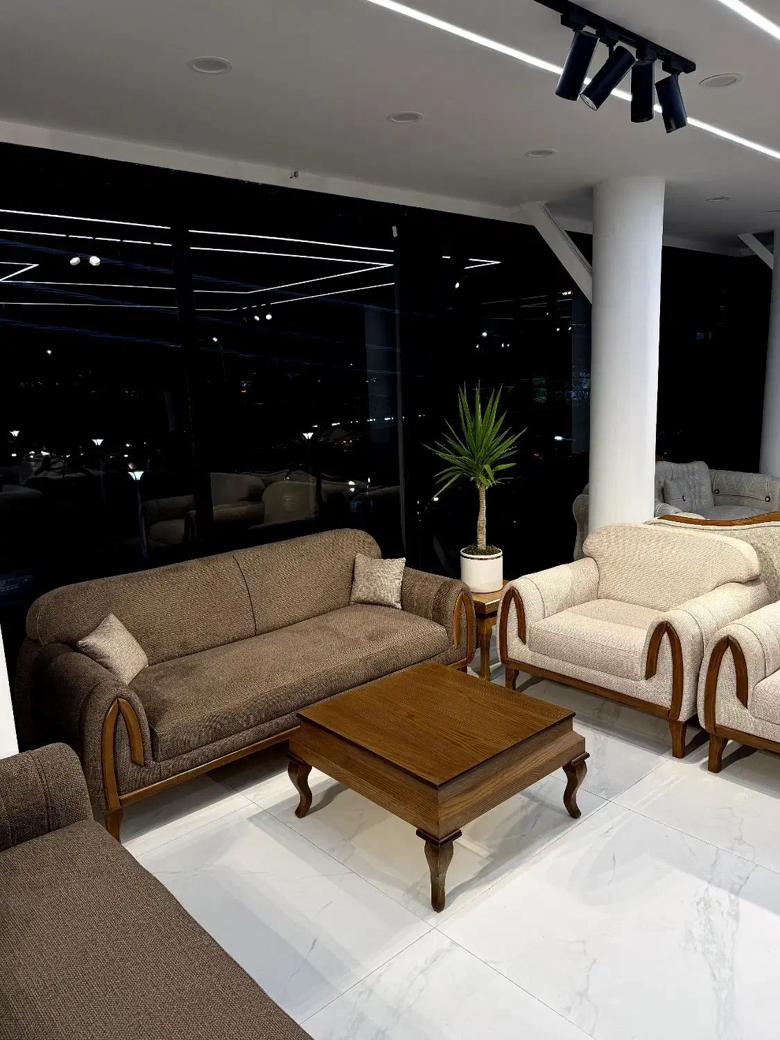 چوبین مدل کوبایی تمام قسط|مبلمان خانگی و میز عسلی|مشهد, فدک|دیوار