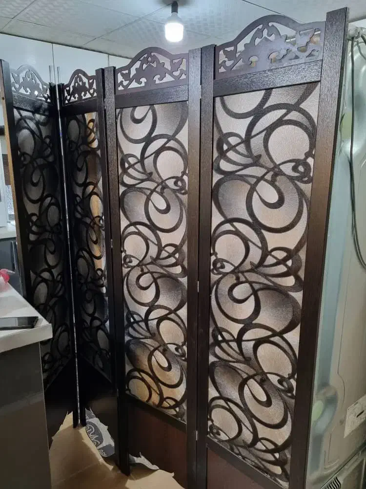 میز تلفن و تعدادی وسیله چوبی|میز تلفن|شیراز, زرهی|دیوار