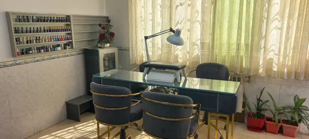 استخدام ناخن کار و مژه کار|استخدام درمانی، زیبایی، بهداشتی|پردیس, فاز ۴|دیوار