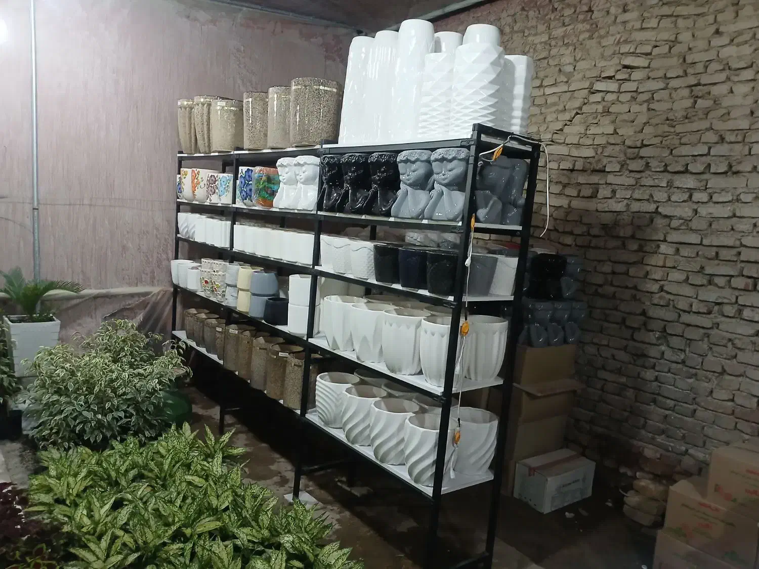 قفسه فلزی ۴ طبقه محکم و تمیز|کتابخانه، شلف، قفسه‌های دیواری|یزد, |دیوار