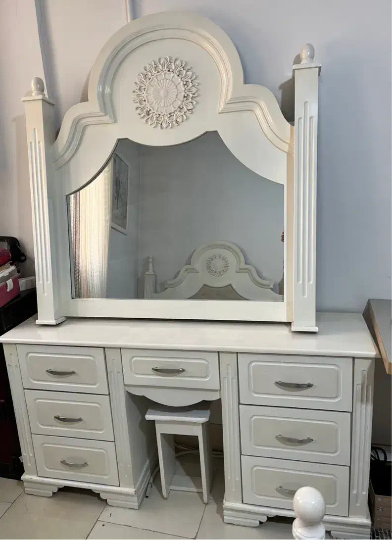 سرویس خواب|تخت و سرویس خواب|شیروان (خراسان), |دیوار