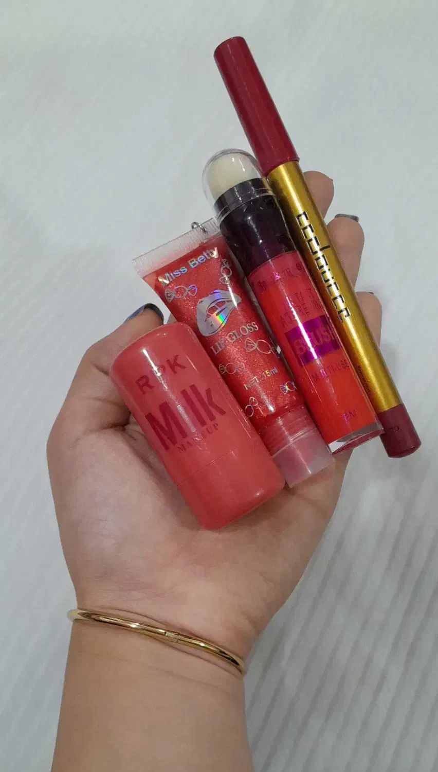 پک کادویی ارایشی|آرایشی، بهداشتی، درمانی|هندیجان, |دیوار