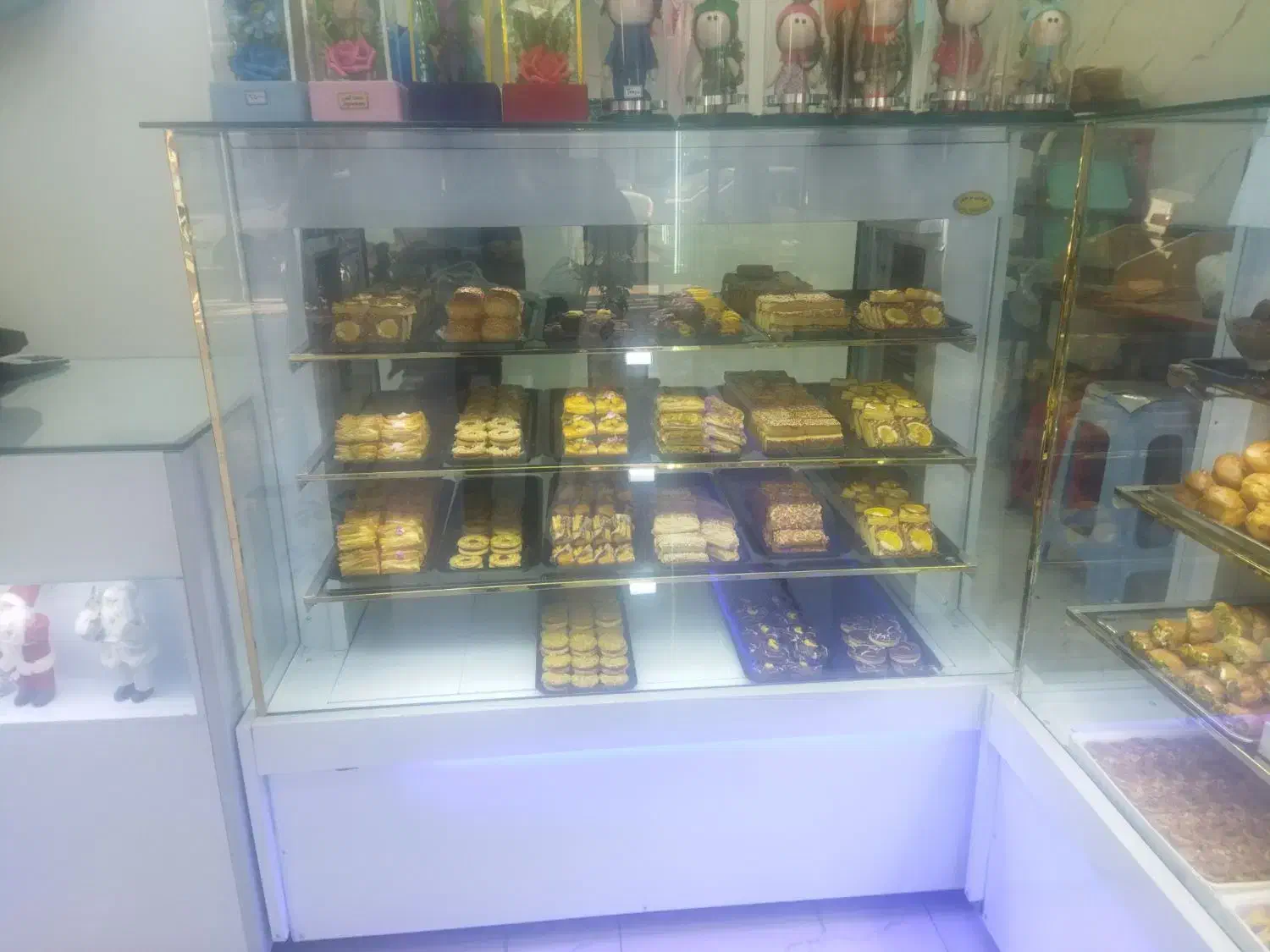 استاد کار خشککار قنادی|استخدام خدمات فروشگاه و رستوران|قروه, |دیوار