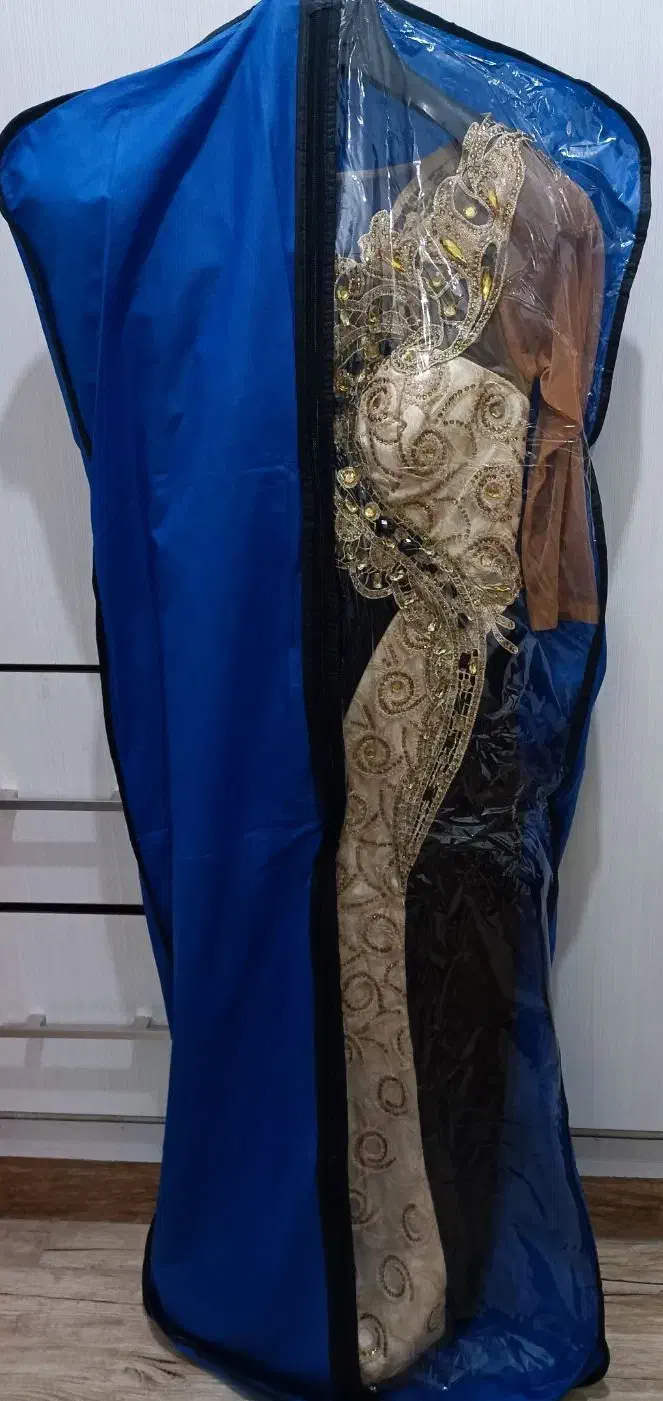 لباس سنگ دوزی|لباس|شوشتر, |دیوار