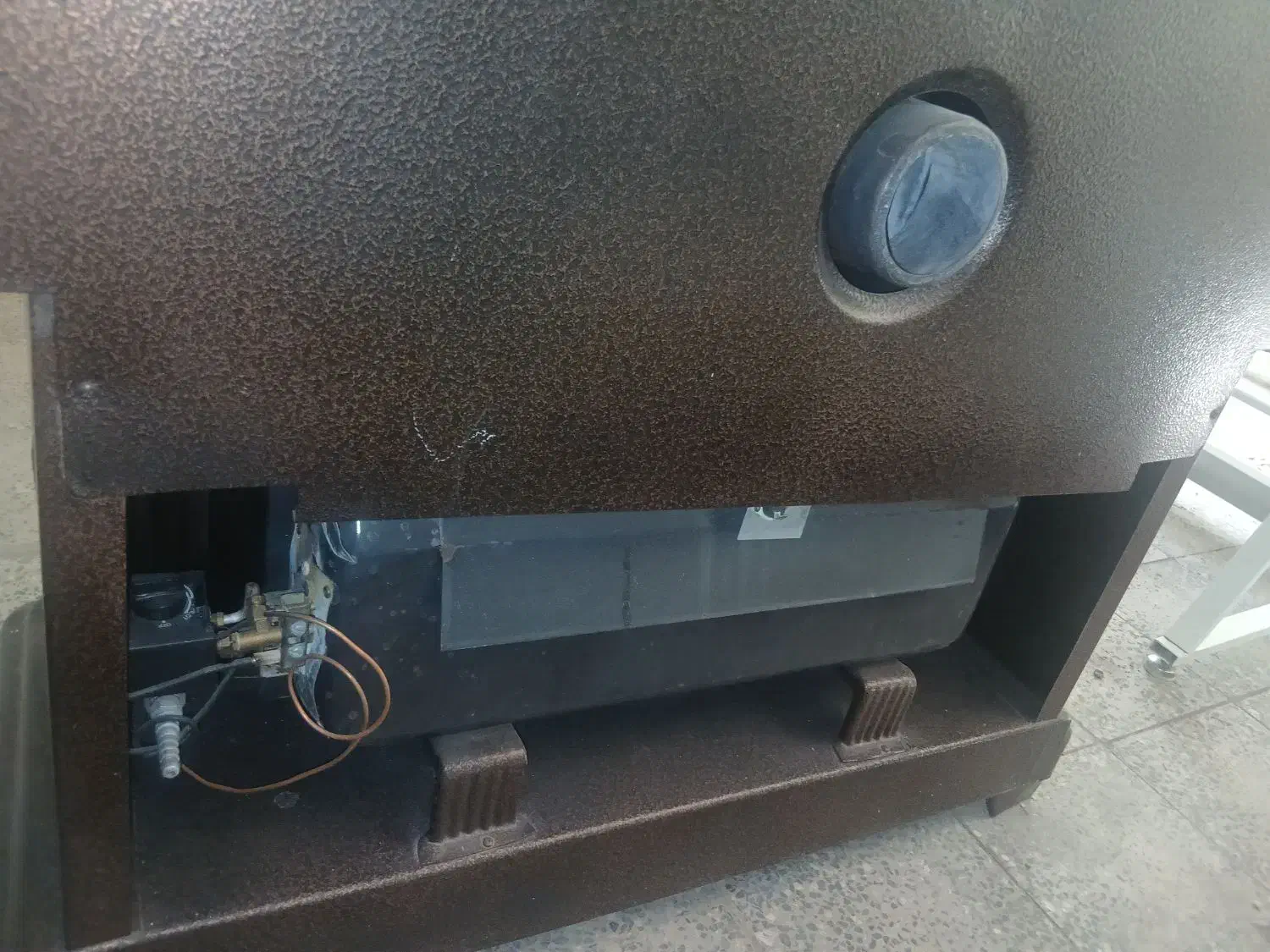 بخاری طرح شومینه|بخاری، هیتر، شومینه|مهاجران, |دیوار