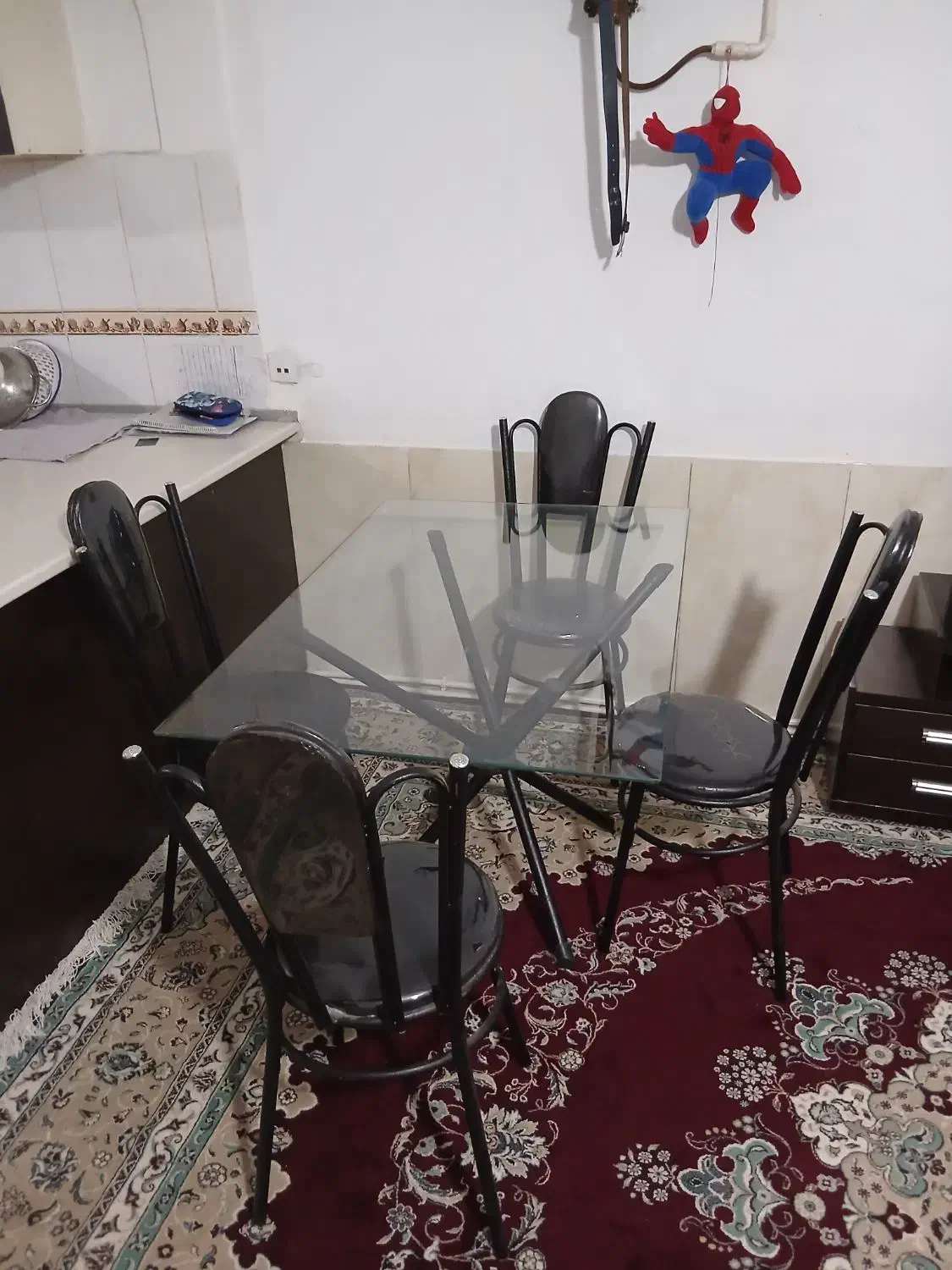 نهار خوری ۴نفره|میز و صندلی غذاخوری|کرج, آق تپه|دیوار