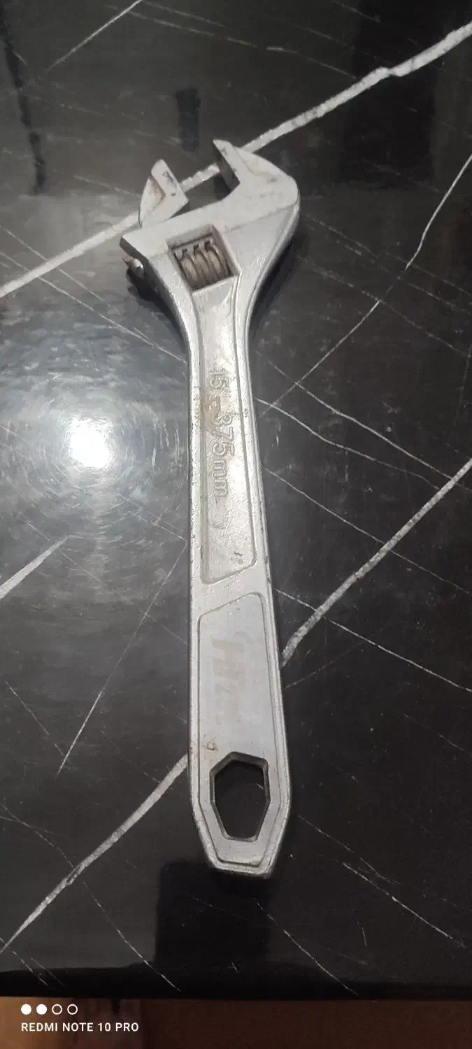 آچار فرانسه دو عدد و دوتا آچار سایز 24 و یک آچار|ابزارآلات|اهواز, پردیس دو|دیوار