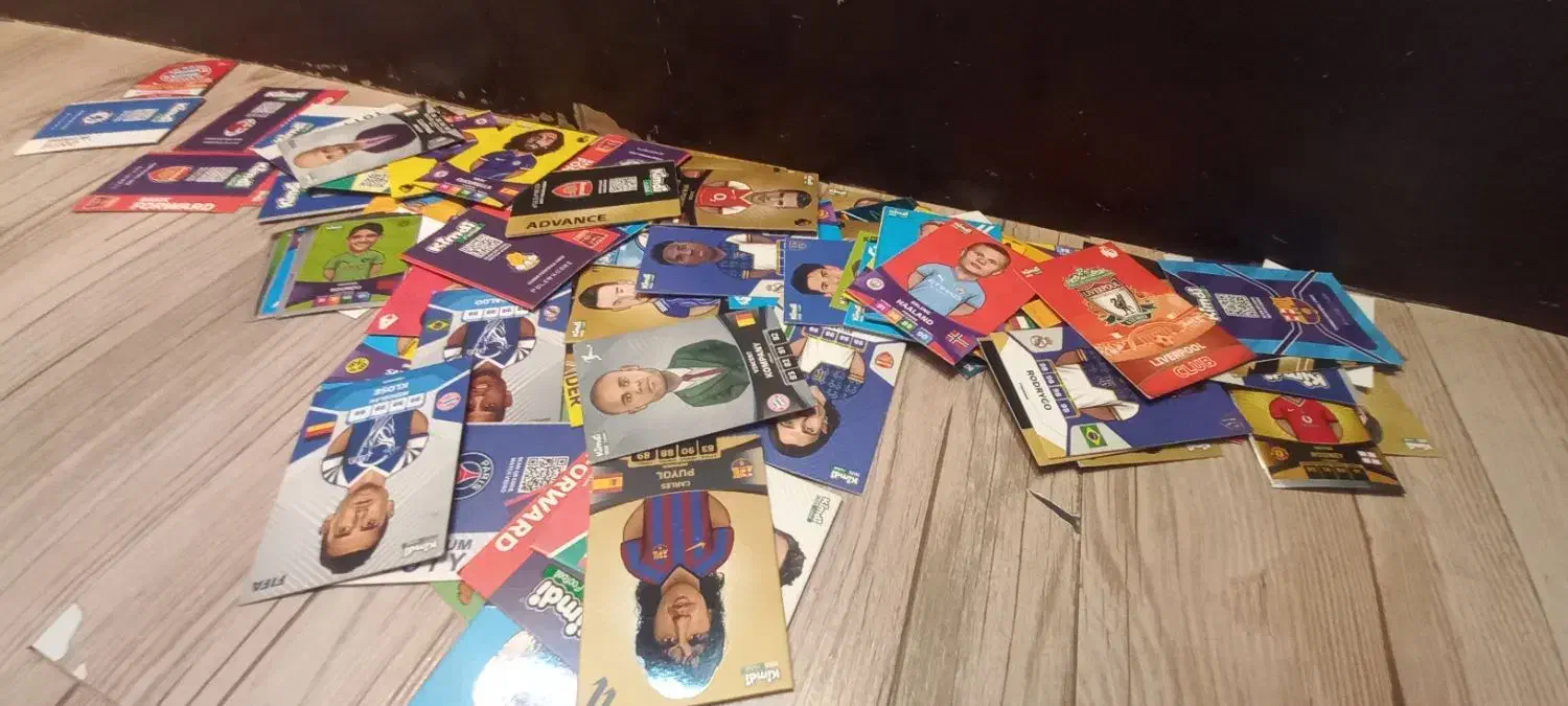 کیمدی|اسباببازی|شاهینشهر, حافظ جنوبی|دیوار