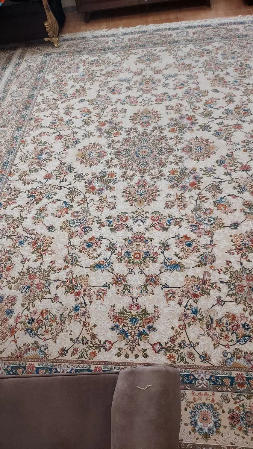 فرش ۱۲۰۰ شانه بهشتی|فرش|بروجرد, |دیوار