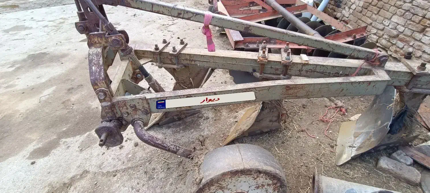 تراکتور جاندیر3140 با گاوآهن آلمان شرقی|خودرو سنگین|اسدآباد, |دیوار