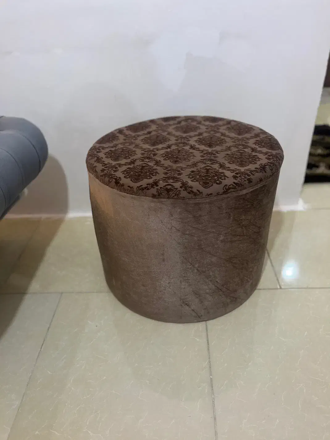 جلو مبلی 2 عدد|مبلمان خانگی و میز عسلی|ارومیه, |دیوار