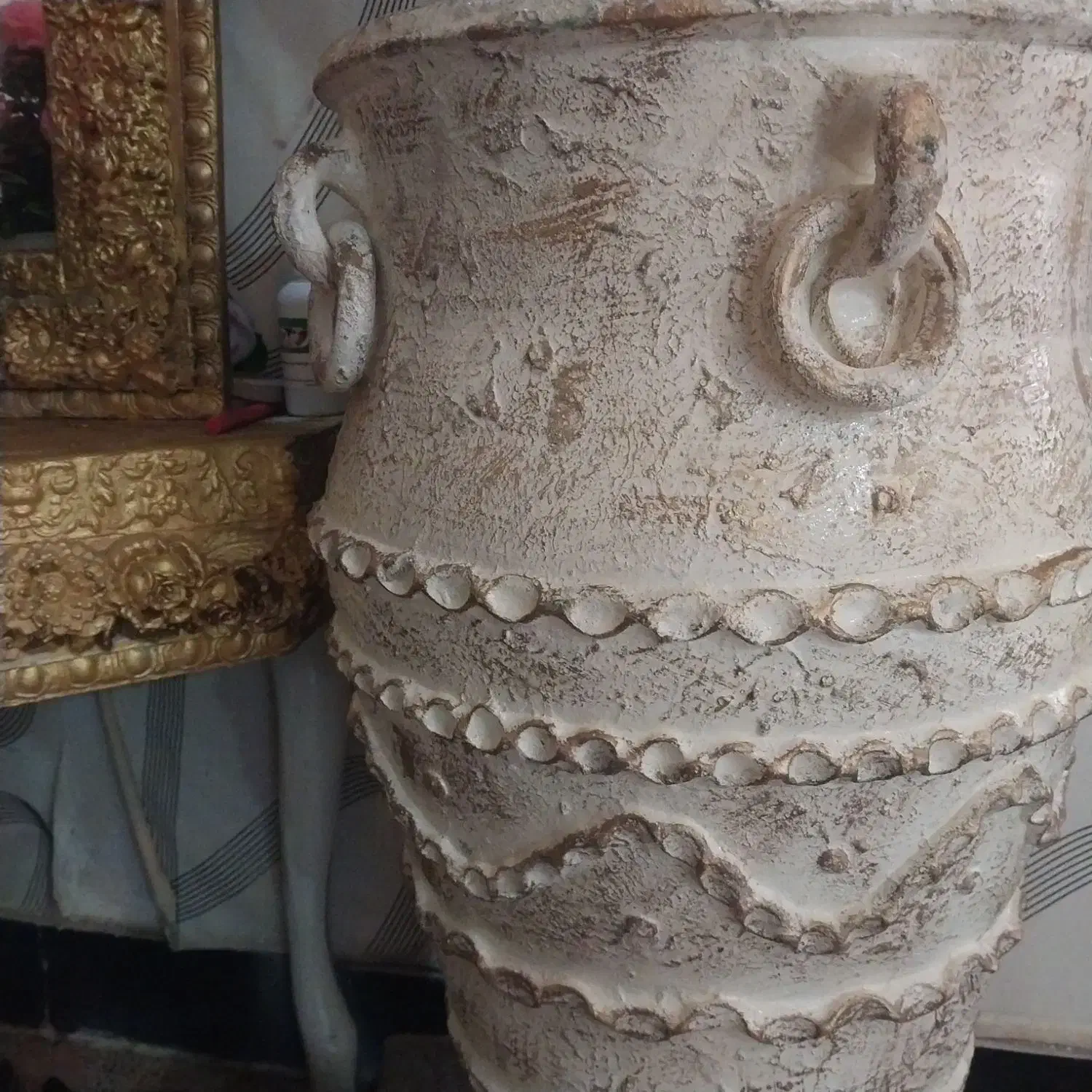 گلدان پتینه|گل مصنوعی|بندر ماهشهر, |دیوار