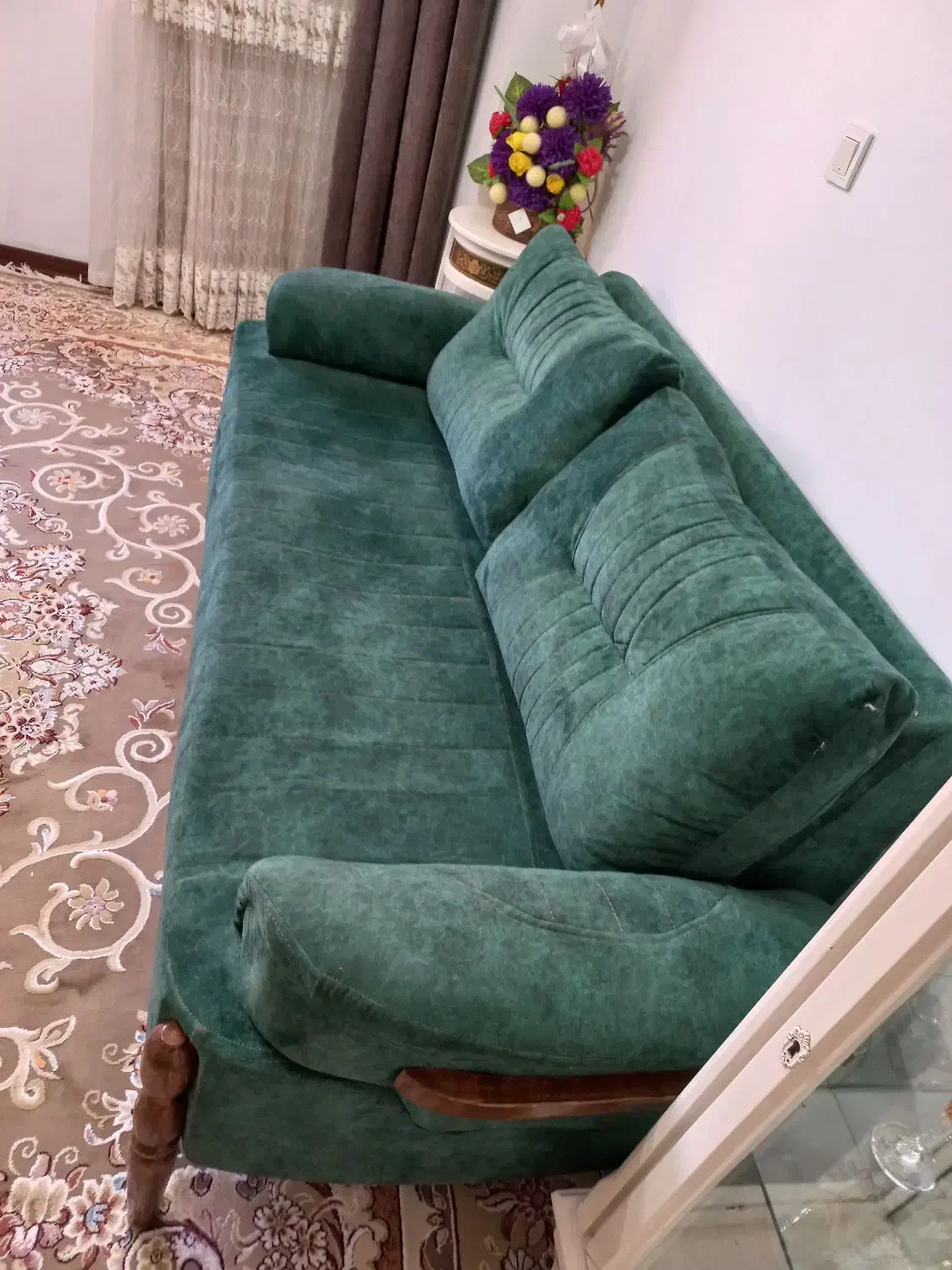کاناپه|مبلمان خانگی و میز عسلی|بومهن, |دیوار