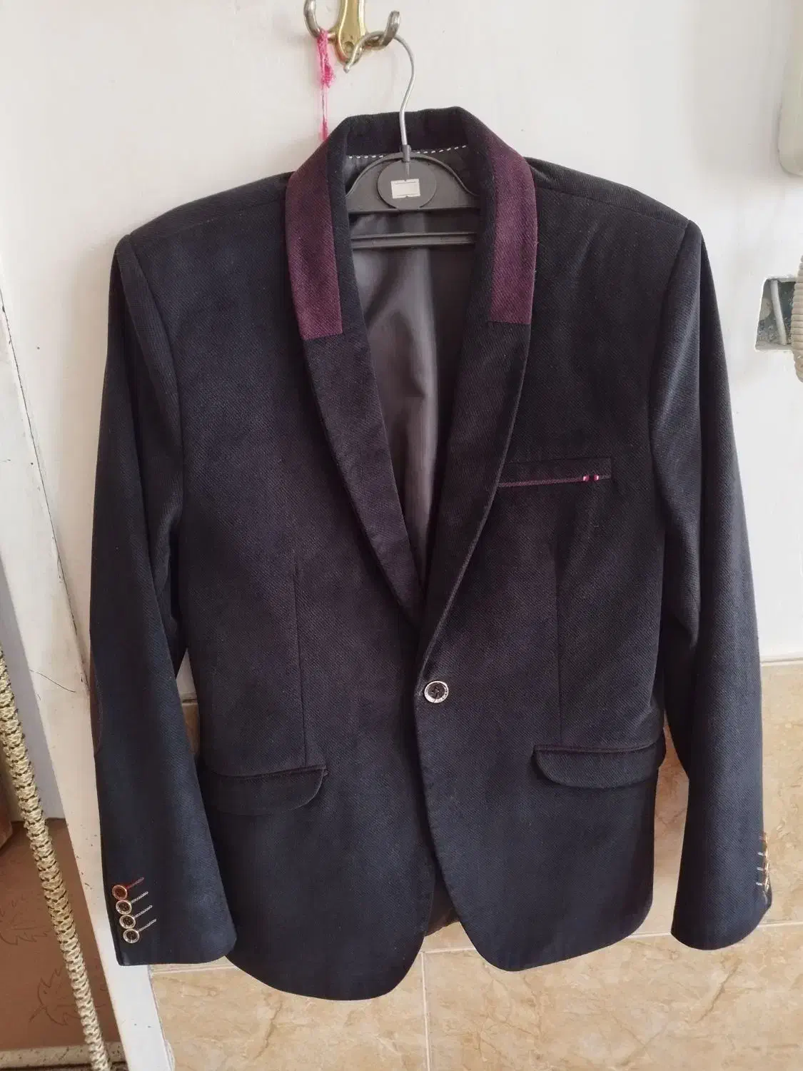 کت تک مخمل|لباس|شیراز, رکنآباد|دیوار