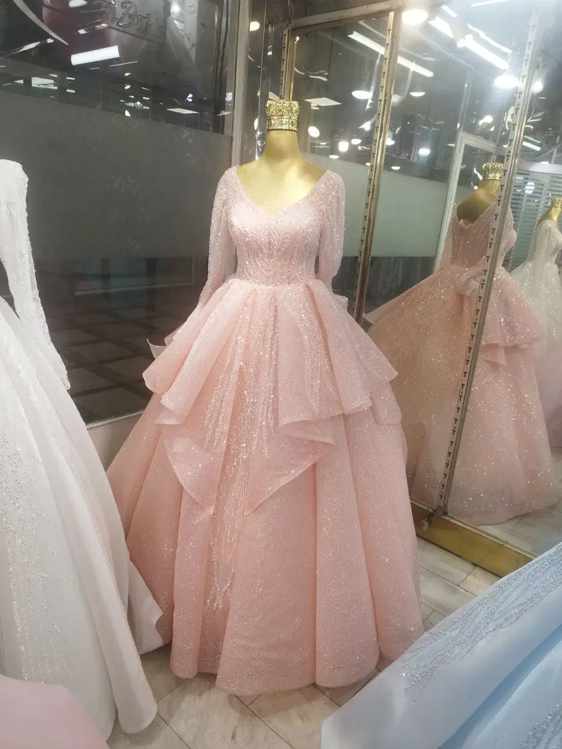 فروش لباس عروس سفید و رنگی|لباس|خرامه, |دیوار