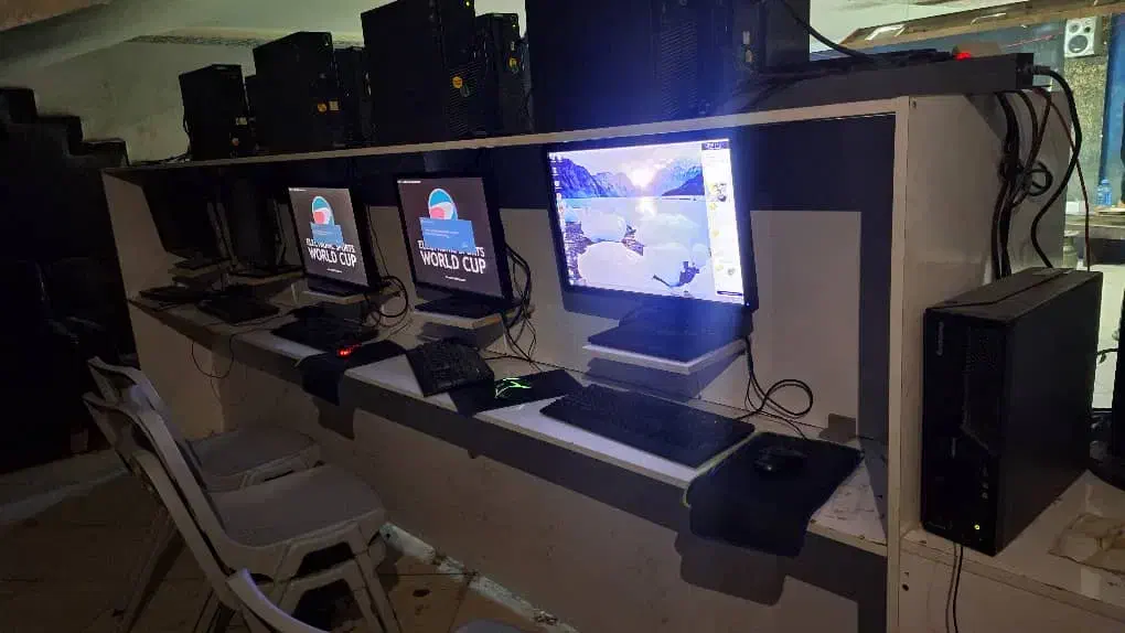 فروش یازده عدد کامپیوتر گیمینگ رام هشت|رایانه رومیزی|ایذه, |دیوار