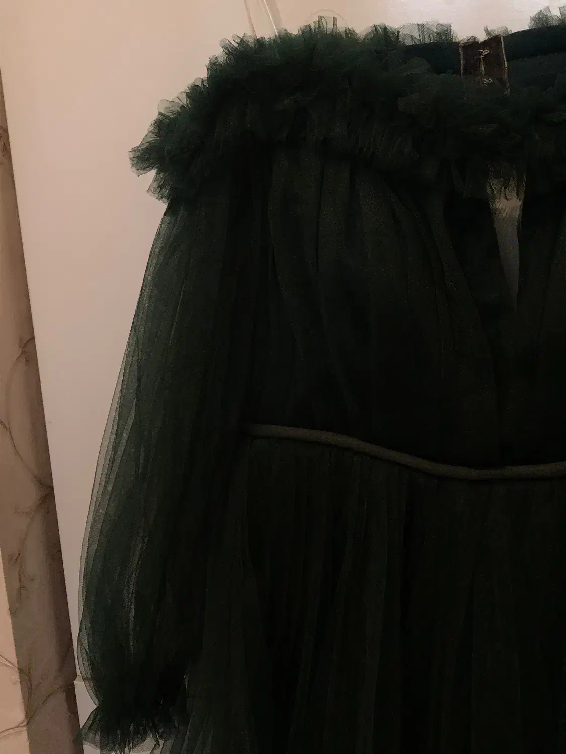 لباس مجلسی|لباس|فردیس, فرامرزیه|دیوار