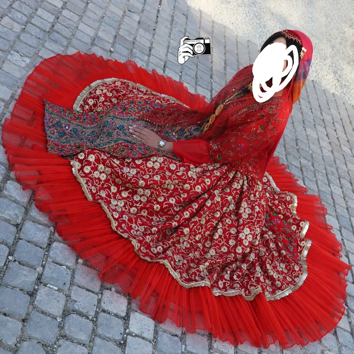 لباس محلی|لباس|شیراز, قلعه نو|دیوار