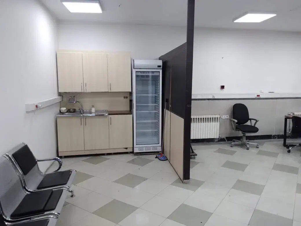 اجاره سالن با موقعیت اداری و آموزشی و تجاری|اجارهٔ دفتر کار، اتاق اداری، مطب|تهران, جمالزاده|دیوار