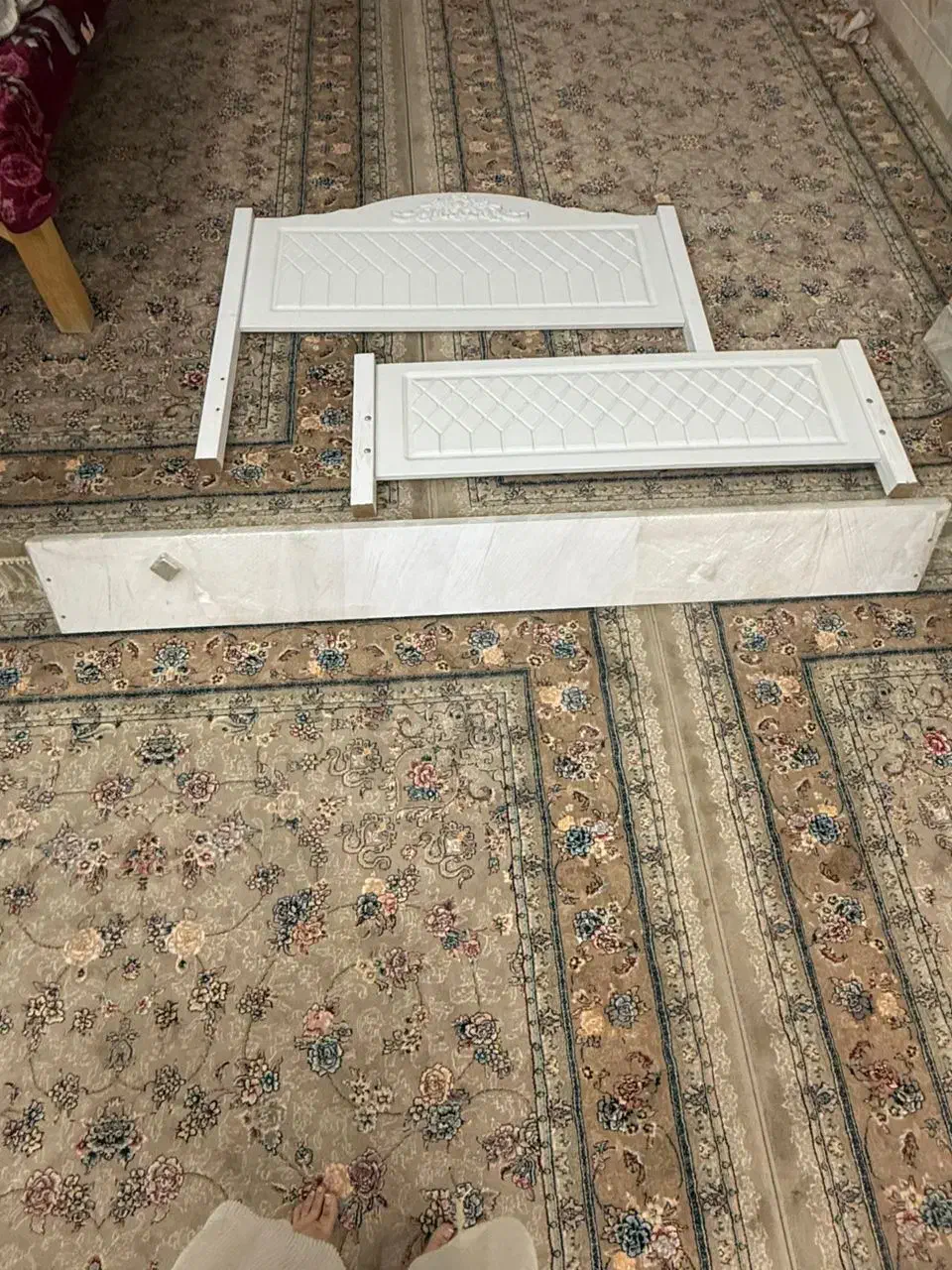 تخت دو نفره و یک نفره بزرگ|تخت و سرویس خواب|میبد, |دیوار