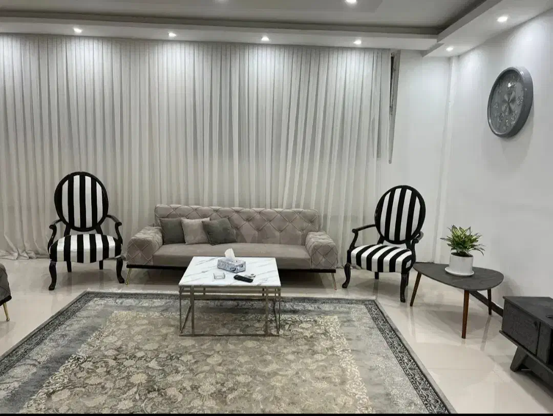 مبل شیک ۹ نفره شیک|مبلمان خانگی و میز عسلی|مشهد, نیروی هوایی|دیوار