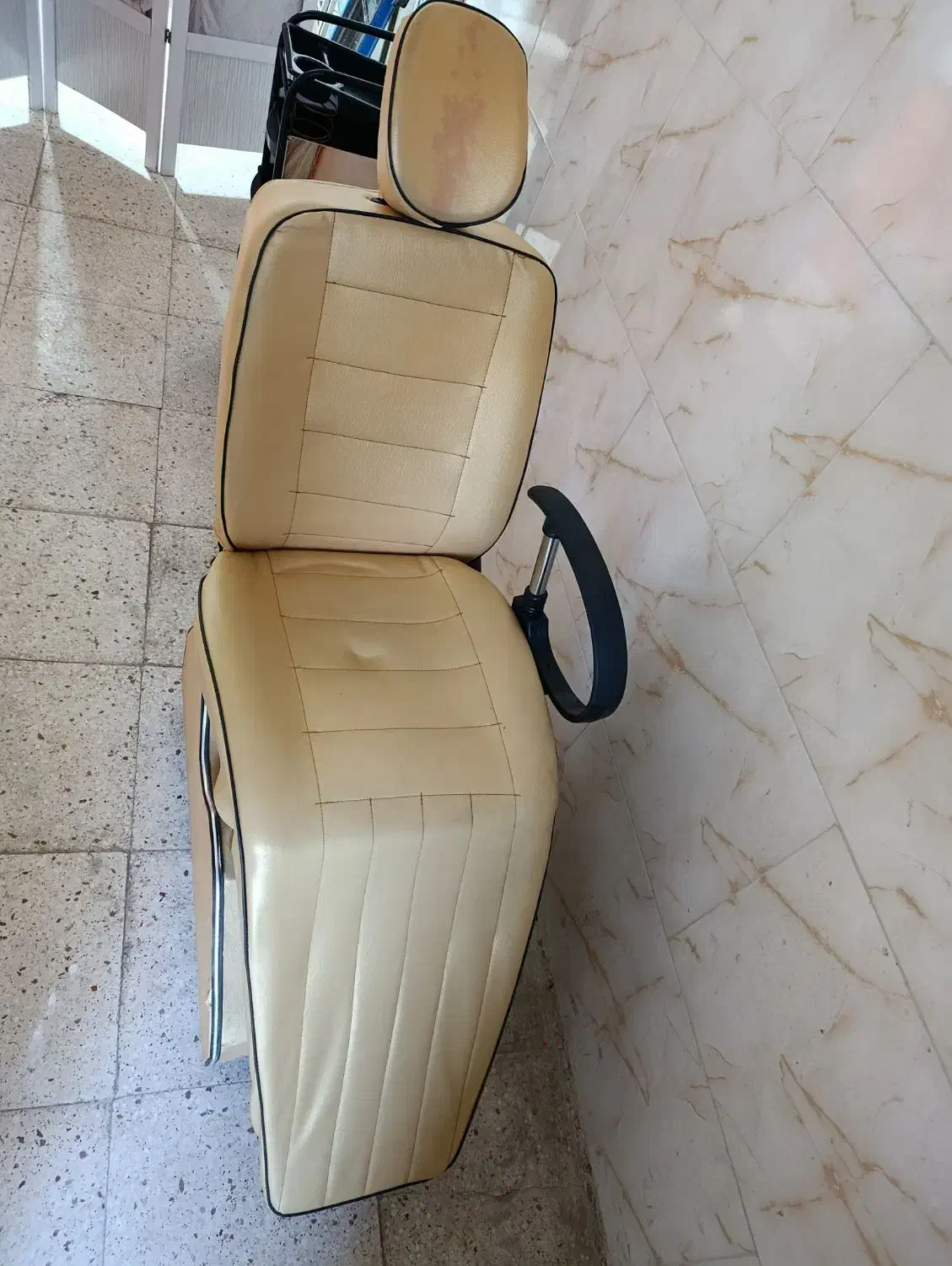 صندلی اصلاح،پارتیشن،ترولی،صندلی تختشو در حد نو|آرایشگاه و سالنهای زیبایی|بهارستان, |دیوار