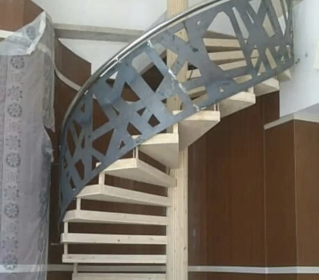 پله گردان پله فلزی|عمده‌فروشی|رویان, |دیوار