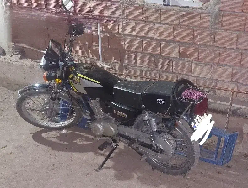 موتورسیکلت هوندا آذرخش به فروش میرسد|موتورسیکلت|بم, |دیوار