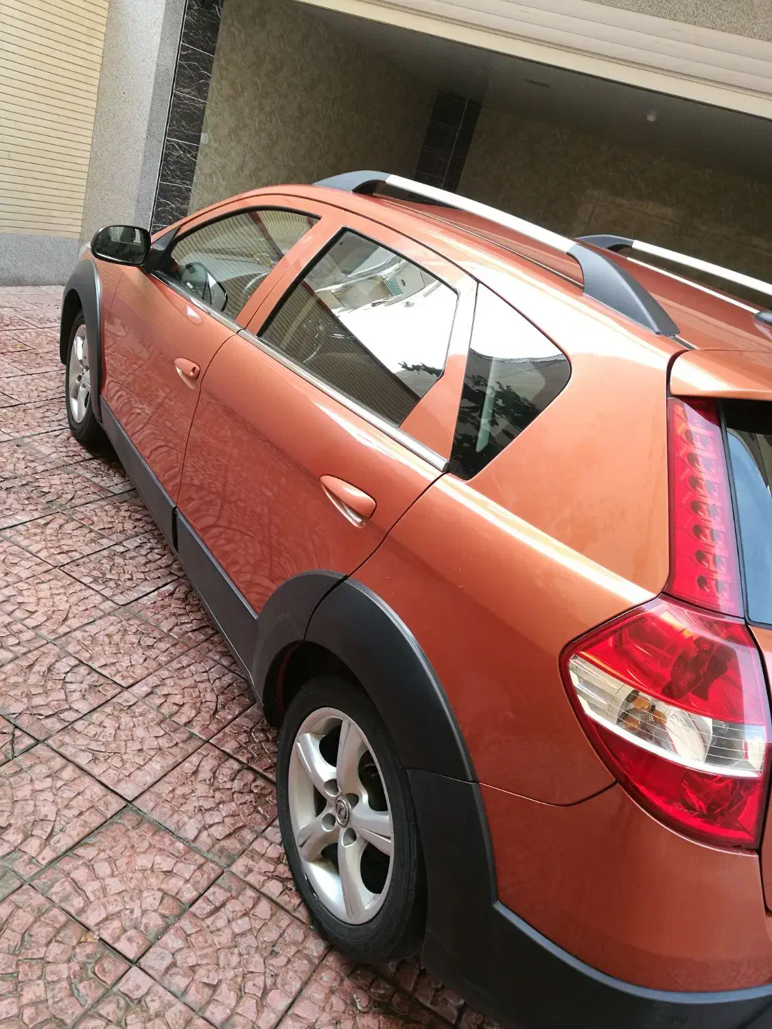 خودرو اچ سی کراس|خودرو سواری و وانت|تبریز, |دیوار