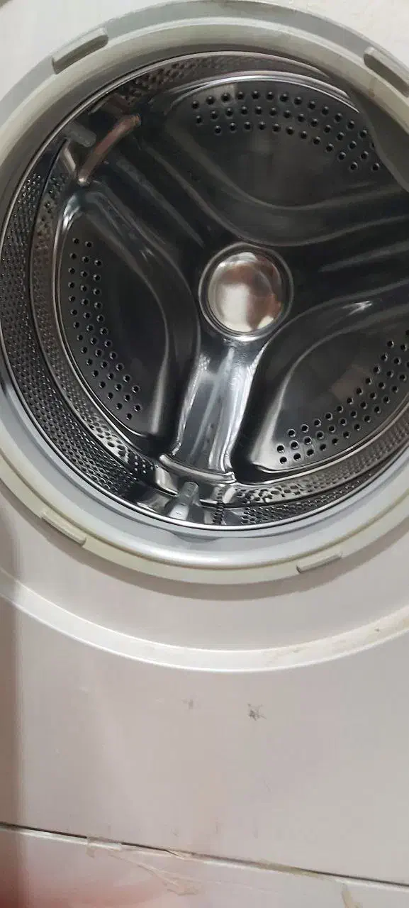 ماشین لباس شویی|ماشین لباسشویی و خشک‌کن لباس|پیرانشهر, |دیوار