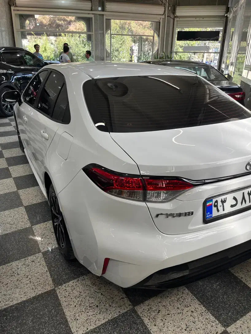 تویوتا لوین ۲۰۲۴ بدون نقطه کم کار|خودرو سواری و وانت|اصفهان, لیمجیر|دیوار