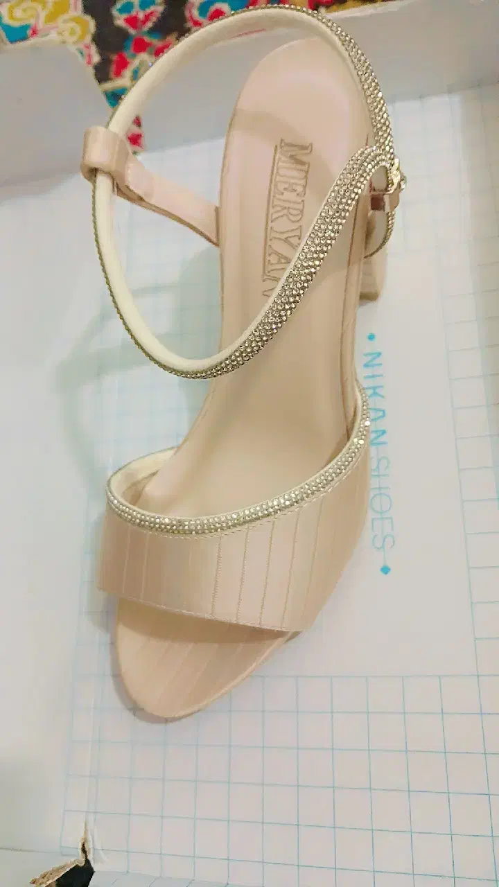 صندل سایز ۳۷|کیف، کفش، کمربند|فسا, |دیوار