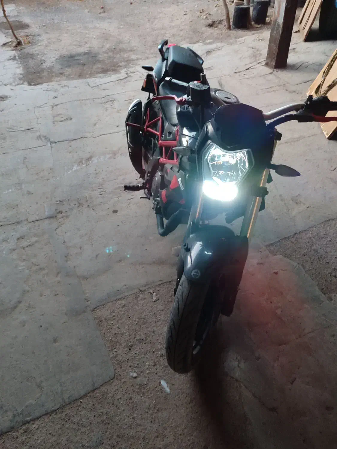 بنلی 250|موتورسیکلت|قم, ولیعصر|دیوار