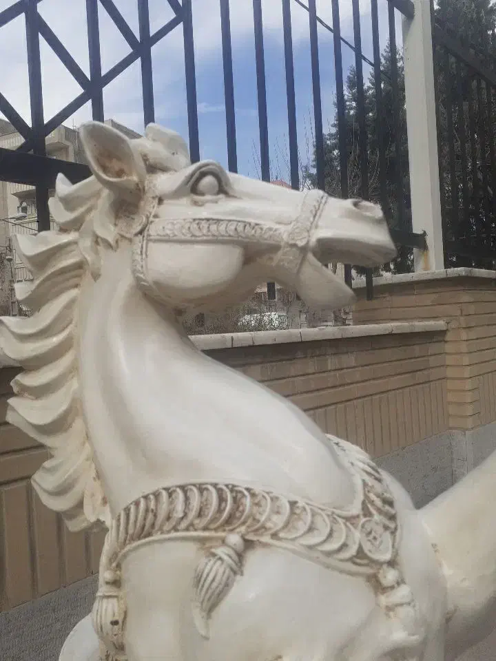 اسب دکوری|مجسمه، تندیس، ماکت|کرج, شهرک ولیعصر|دیوار