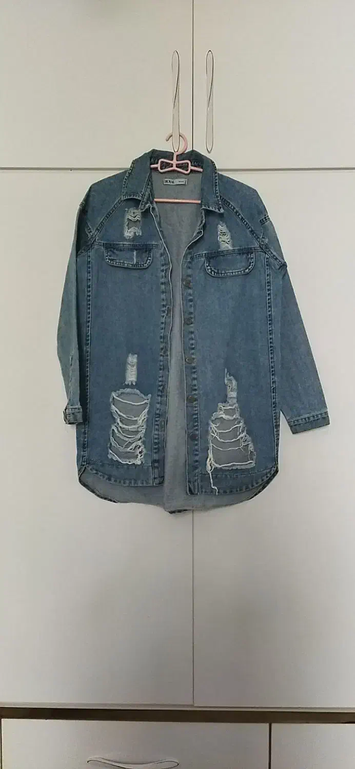 مانتو جین|لباس|خورموج, |دیوار