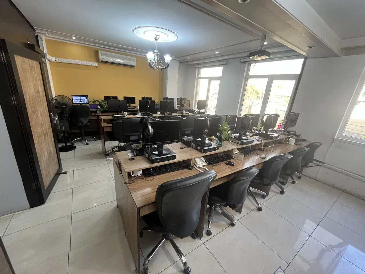 استخدام نیروی فروش تلفنی(حقوق ثابت+پورسانت+بیمه)|استخدام بازاریابی و فروش|تهران, جنت‌آباد جنوبی|دیوار