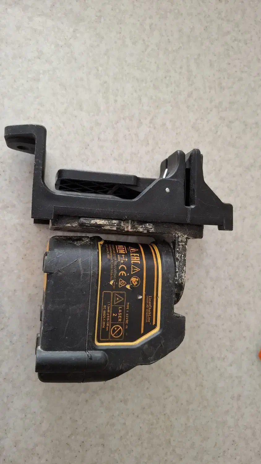 تراز لیزری دیوالت و دوتا کنترلر|ابزارآلات|کرج, باغستان|دیوار