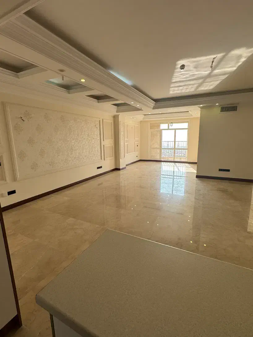 ۱۳۰متر /۲ساله / شهران/فول امکانات/مطبخ‌و‌لاندری