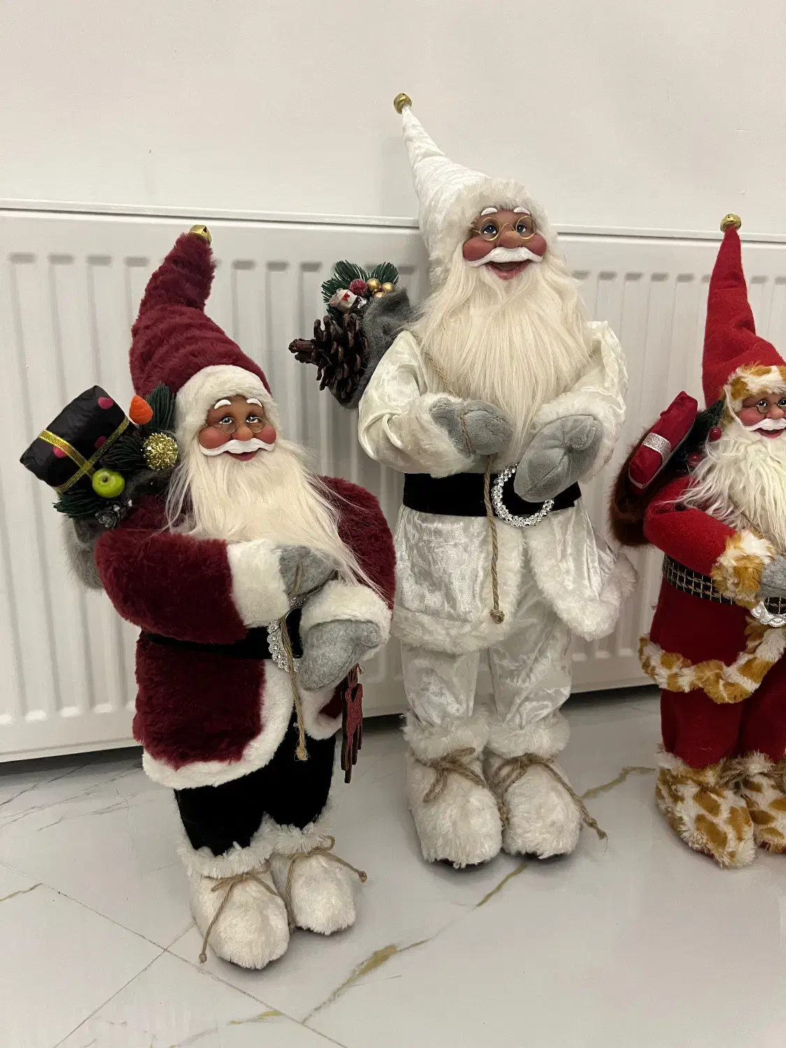 بابانویل|مجسمه، تندیس، ماکت|اسلامشهر, شهرک احمدیه|دیوار