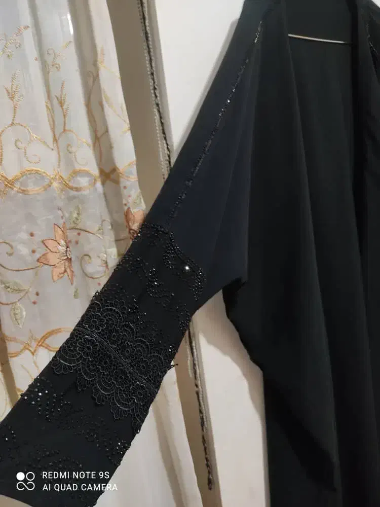 چادر عبایی|لباس|فسا, |دیوار