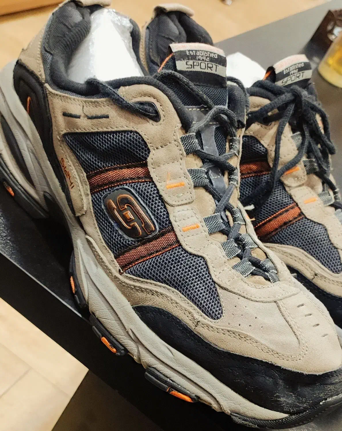 کتونی رو گرون نخر|کیف، کفش، کمربند|شیراز, فخرآباد (دروازه کازرون)|دیوار