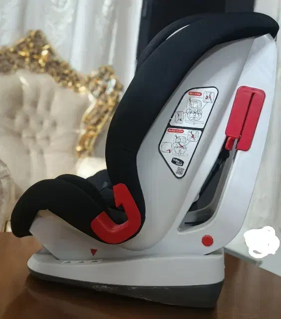 صندلی کودک ماشین|تخت و صندلی بچه|مشهد, خواجه ربیع|دیوار