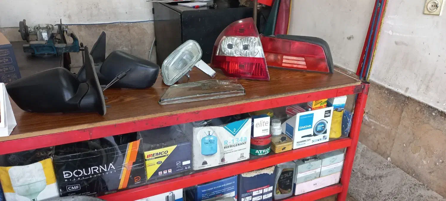 چراغ عقب تیبا و پرژکتور پارس|قطعات یدکی و لوازم جانبی|هشتگرد, هشتگرد قدیم|دیوار