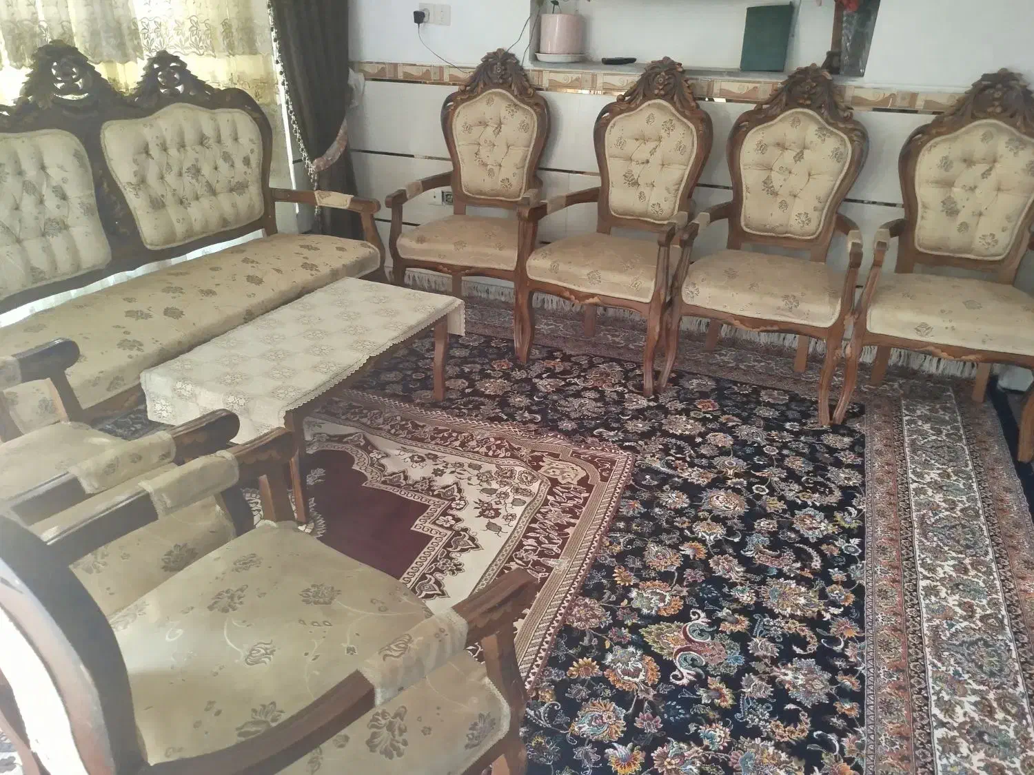 مبل 9نفره سالم|مبلمان خانگی و میز عسلی|شیراز, شهرک نیروی انتظامی|دیوار